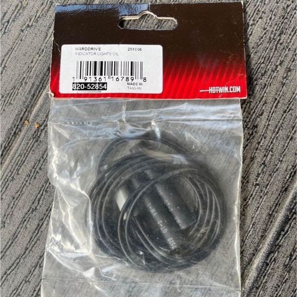 HardDrive American V-Twin Products Harley Davidson Motorbike Indicator Oil Light - Picture 3 of 5